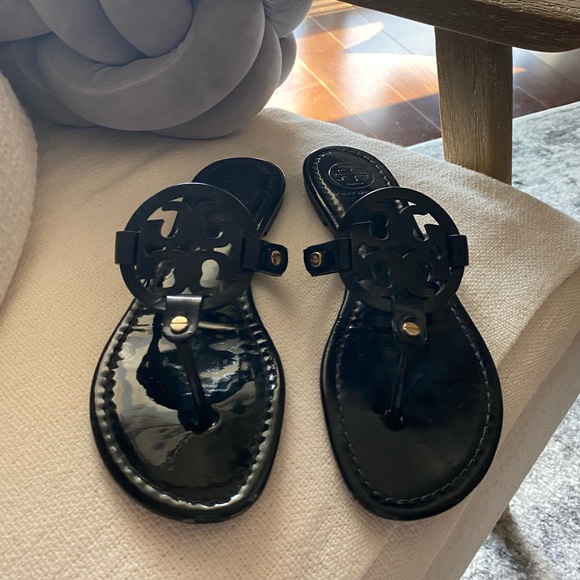 Tory Burch Shoes - Tory Burch Black Patent Leather Sandals 7.5
